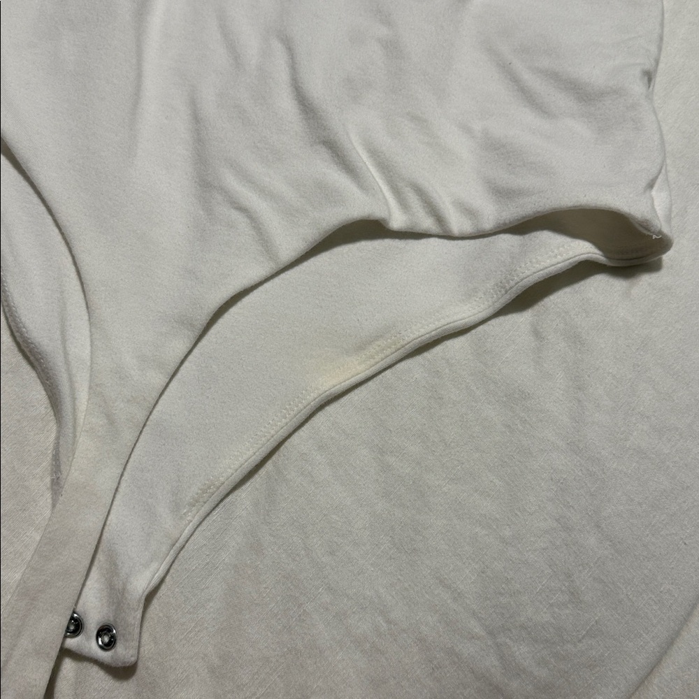 nuuds Short Sleeve Crewneck Bodysuit, White - Picture 6 of 6